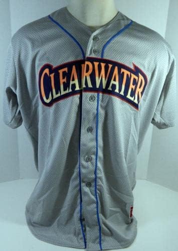 Clearwater Threshers 9 игра користена плоча за име на сива маичка, отстранета DP13480 - Игра користена дресови на MLB