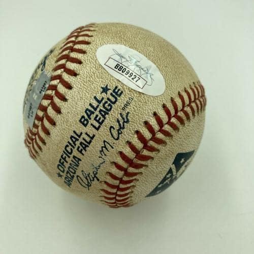 Брис Харпер МЛБ деби 10-20-2010 потпишана игра користена бејзбол JSA оценета нане 9-MLB автограмирана игра користена бејзбол